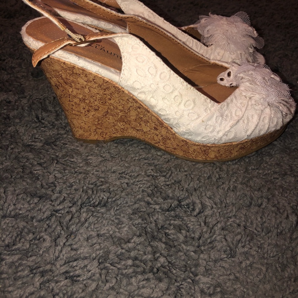 CL by Laundry Wedges - Picture 2 of 5